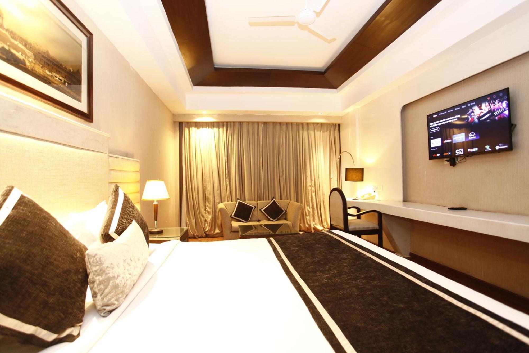 Plutos Hotel New Delhi Eksteriør billede