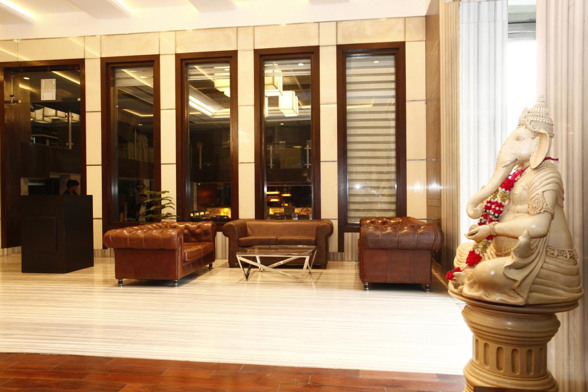Plutos Hotel New Delhi Eksteriør billede